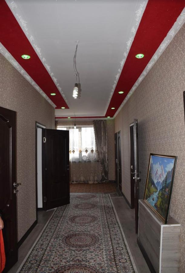 Kyzart Guesthouse Bagysh Bagian luar foto