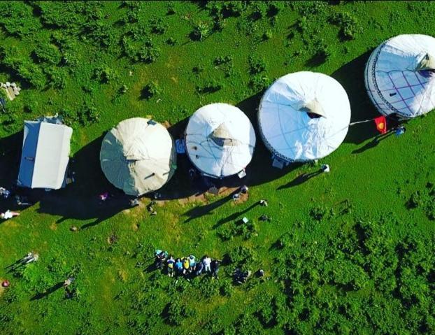 Kyzart Guesthouse Bagysh Bagian luar foto
